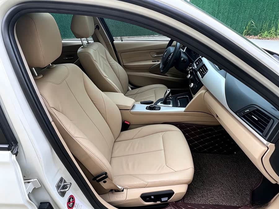 BMW 3 Series 2013