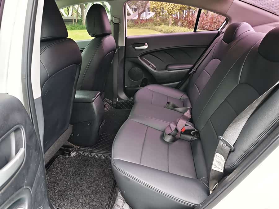 Kia K3 2015