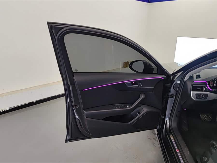 Audi A4L 2020
