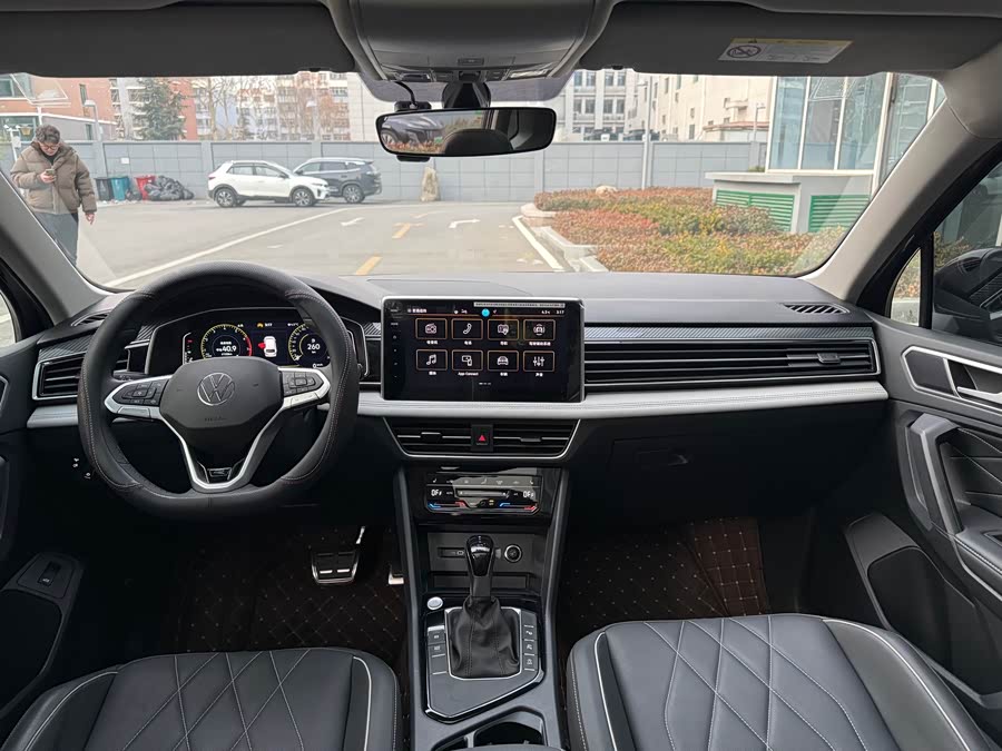 Volkswagen Tiguan L 2025