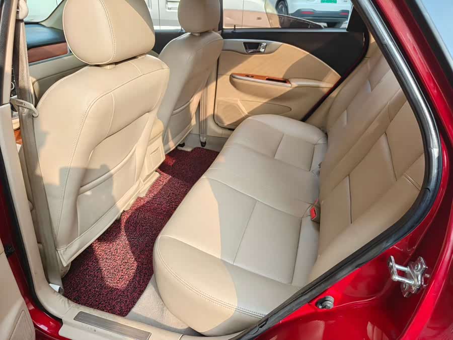 Buick Excelle 2013