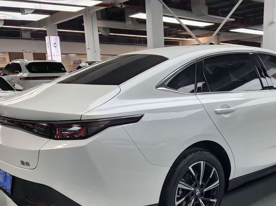 Changan Escape 2025 — фото 15