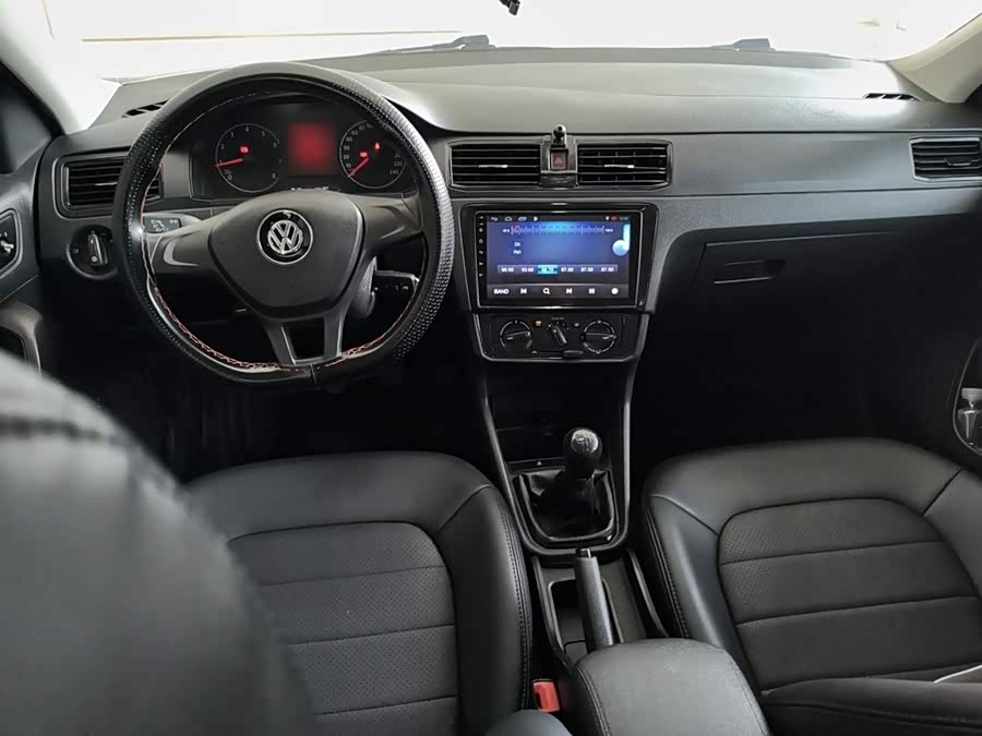 Volkswagen Santana 2018 — фото 13