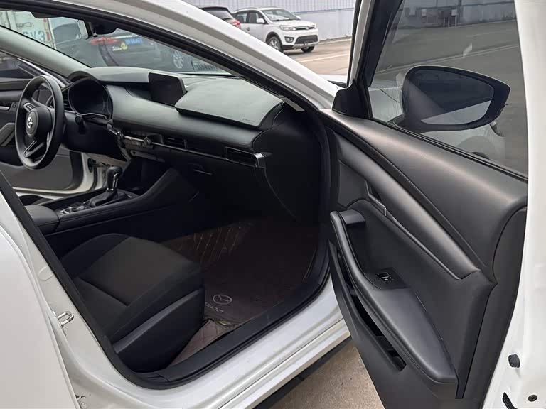 Mazda 3 Angkesela 2021