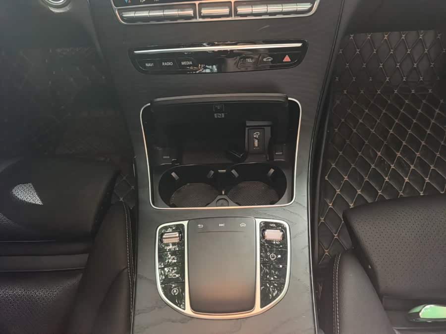 Mercedes-Benz C-Class 2019 — фото 10