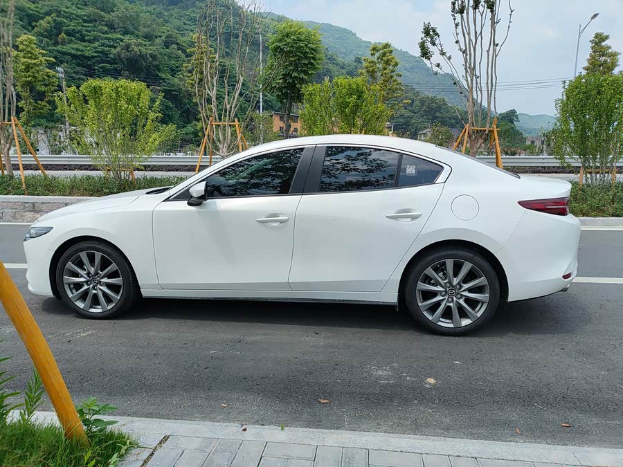 Mazda 3 Angkesela 2023