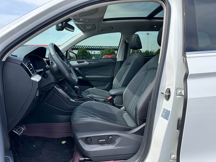 Volkswagen Tiguan L 2024