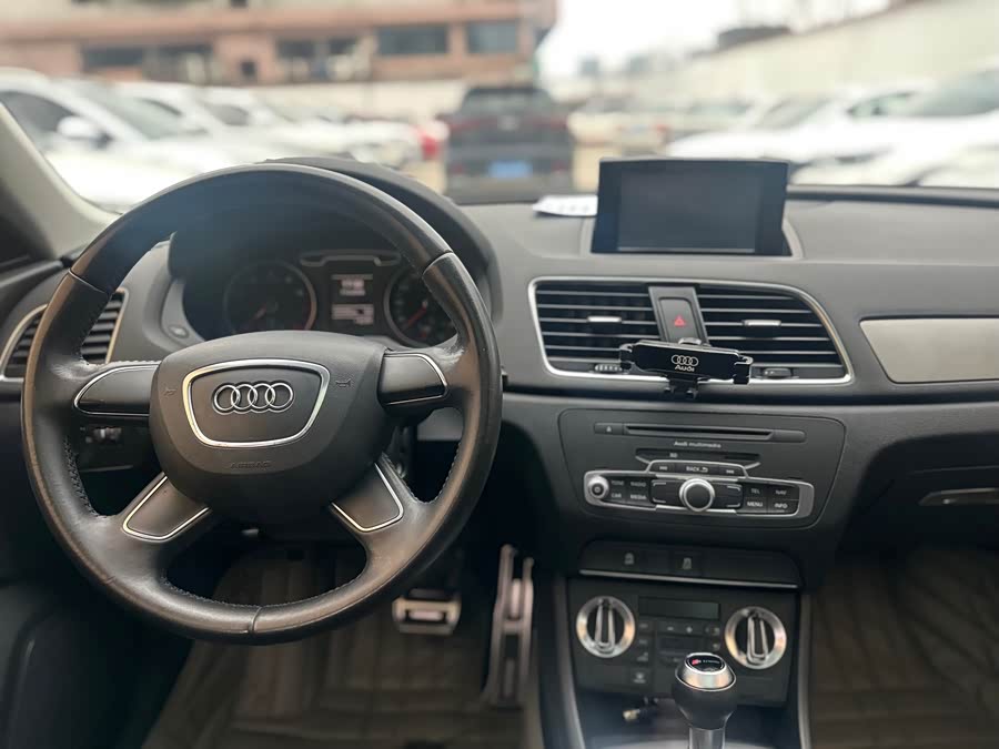 Audi Q3 2013