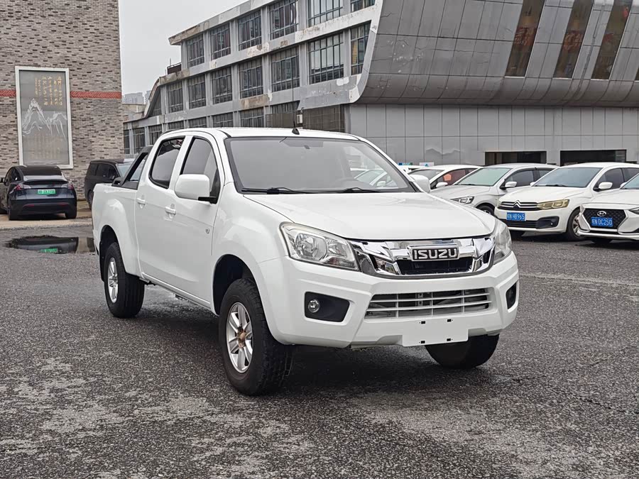 Isuzu RE-MAX Ruimai 2018