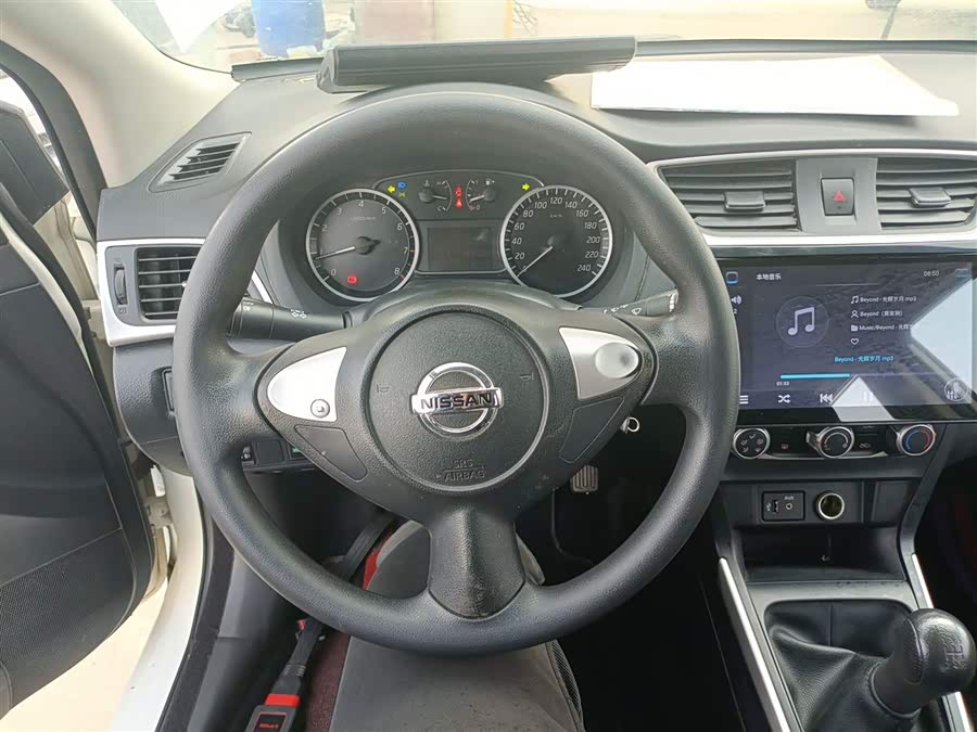 Nissan Sylphy 2019 — фото 11