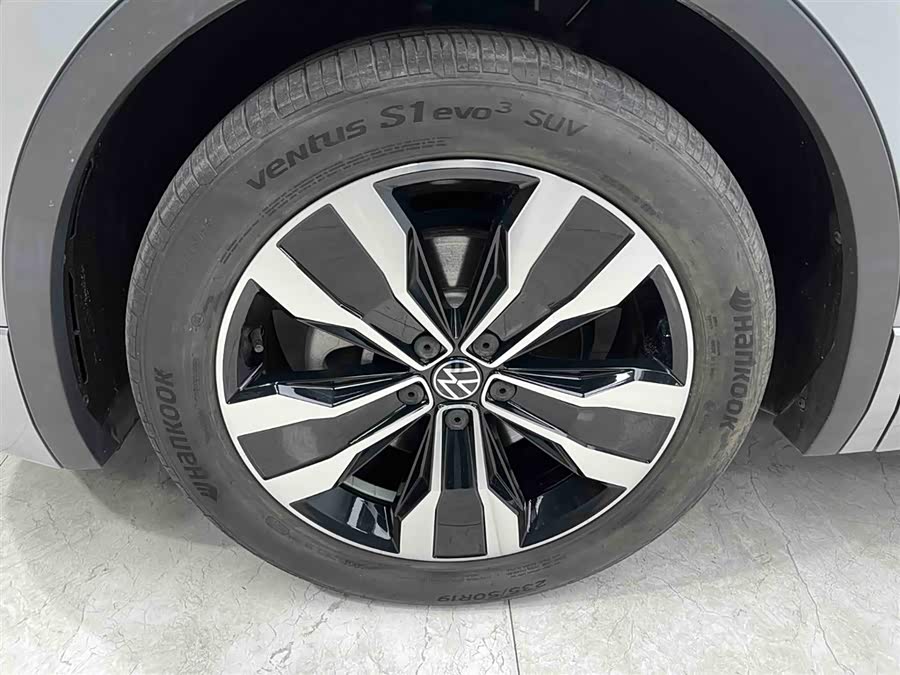 Volkswagen Tiguan L 2022 — фото 21