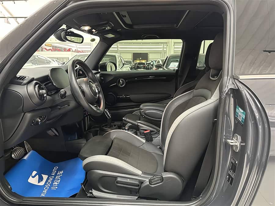 MINI MINI 2021