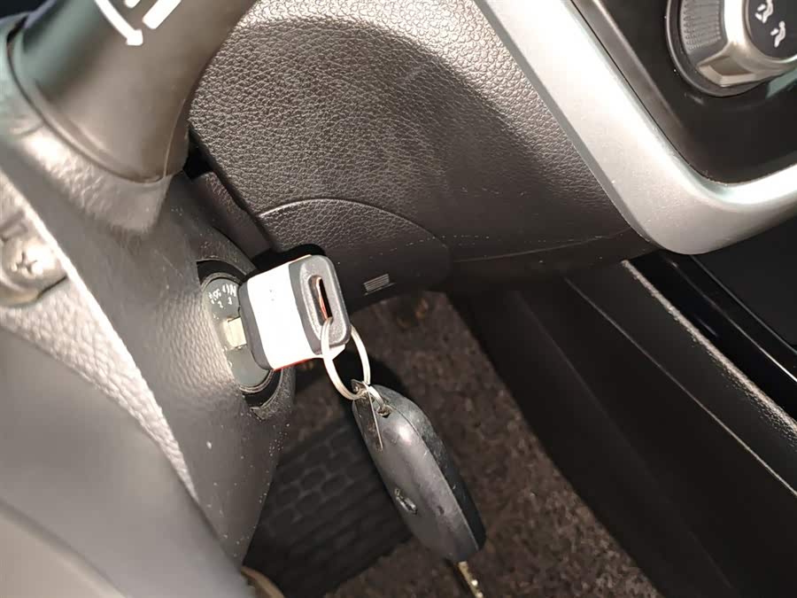 Nissan Tiida 2019 — фото 17