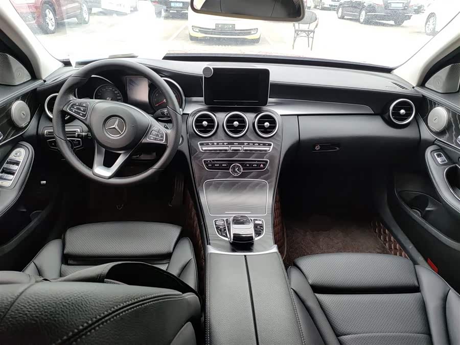 Mercedes-Benz C-Class 2018 — фото 10