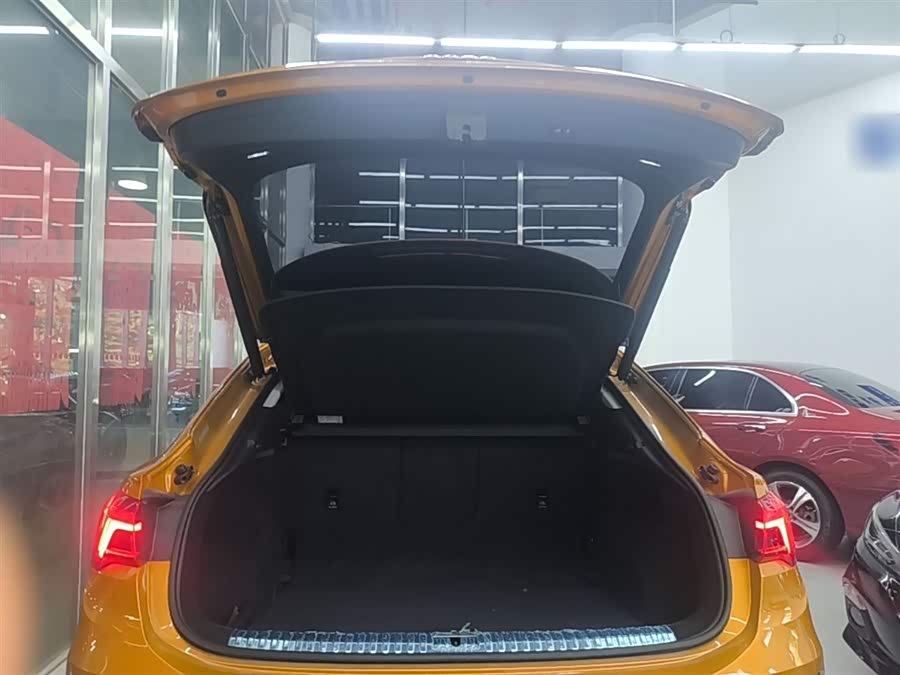 Audi Q3 Sportback 2020 — фото 19