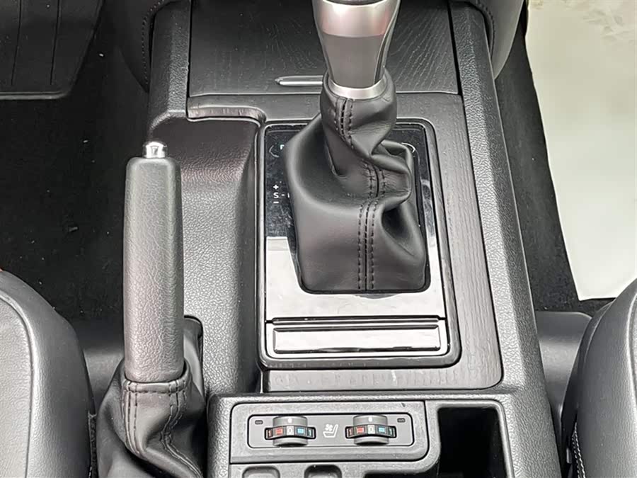Toyota Prado 2019