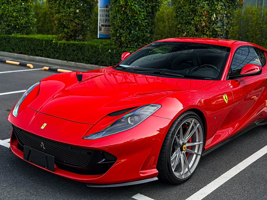 Ferrari 812 2017 — фото 21