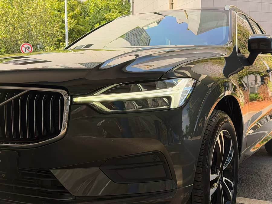 Volvo XC60 2019 — фото 20