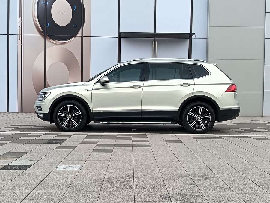 Volkswagen Tiguan L 2019 — фото 25