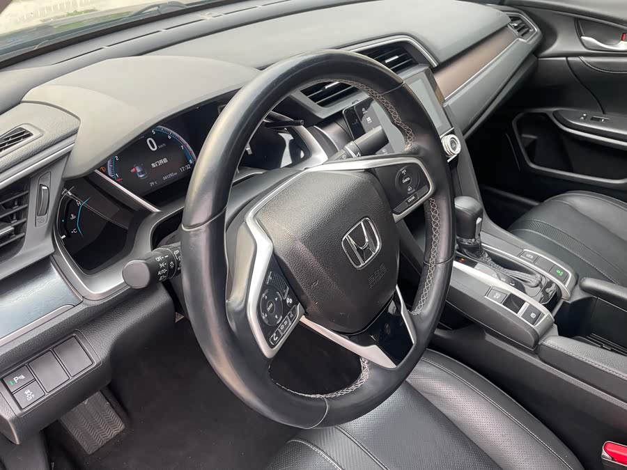 Honda Civic 2016 — фото 15