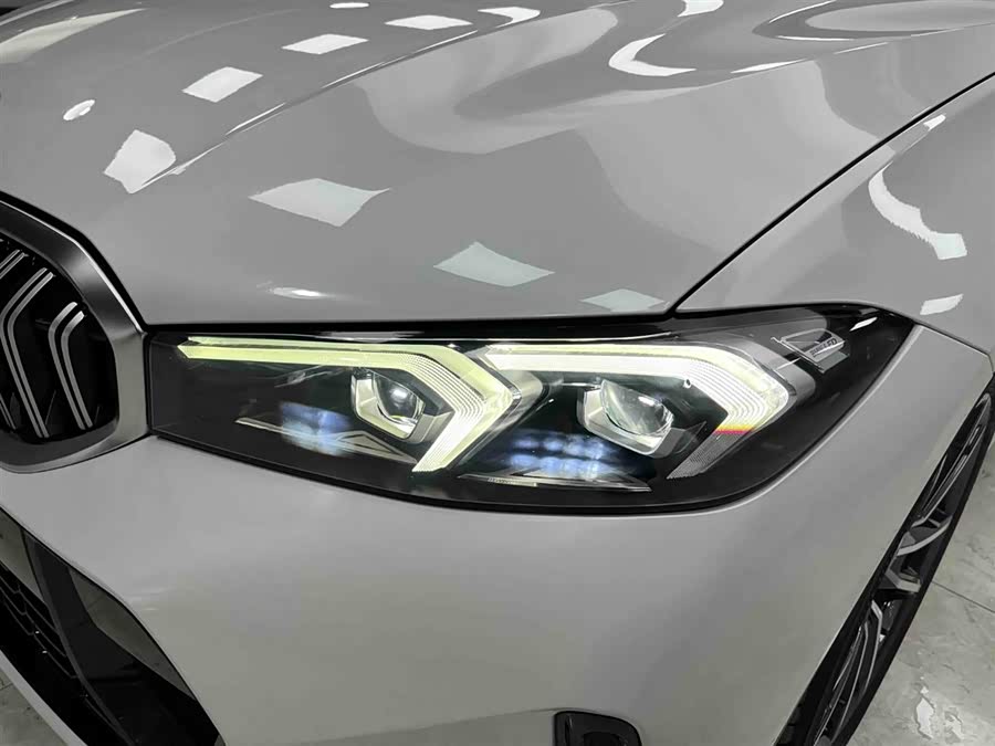 BMW 3 Series 2023 — фото 17