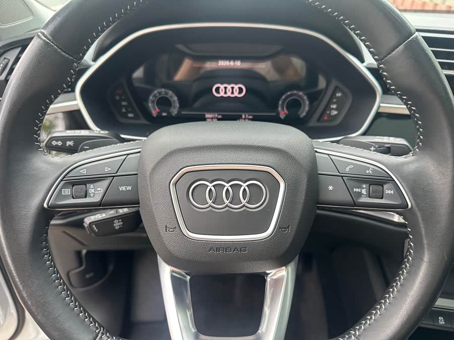 Audi Q3 2022 — фото 14