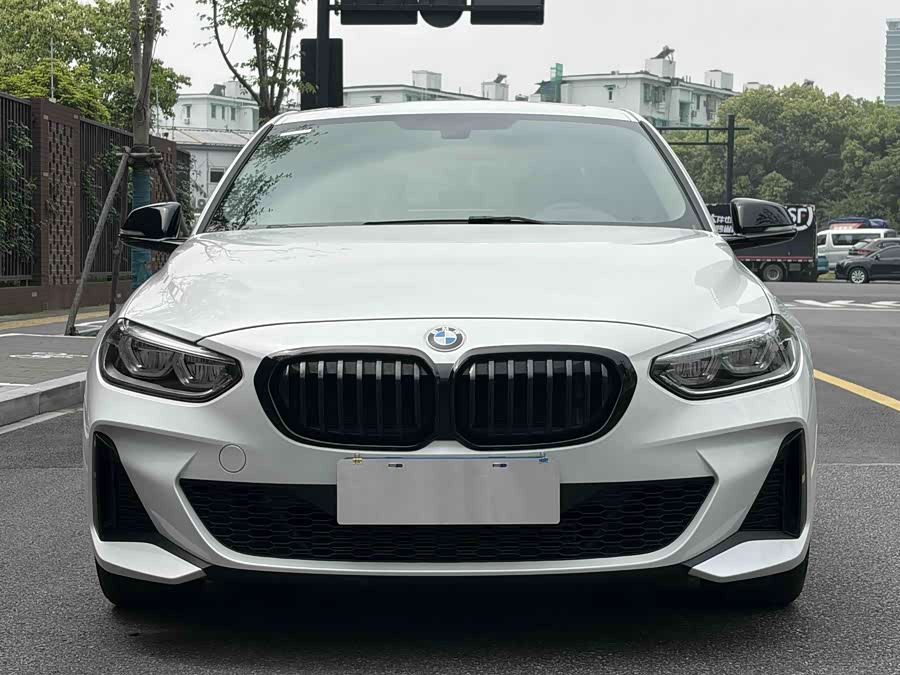 BMW 1 Series 2023