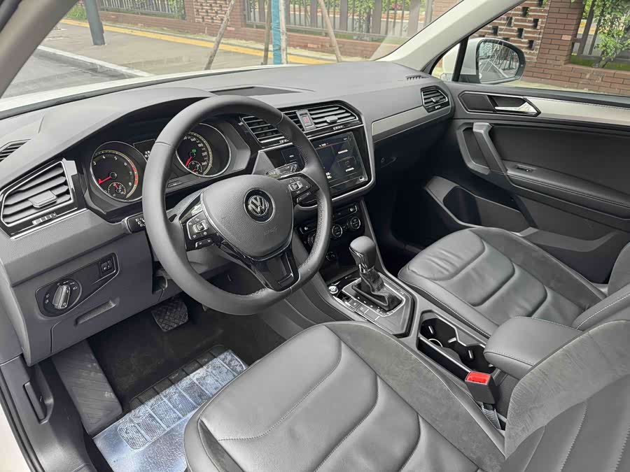 Volkswagen Tiguan L 2020