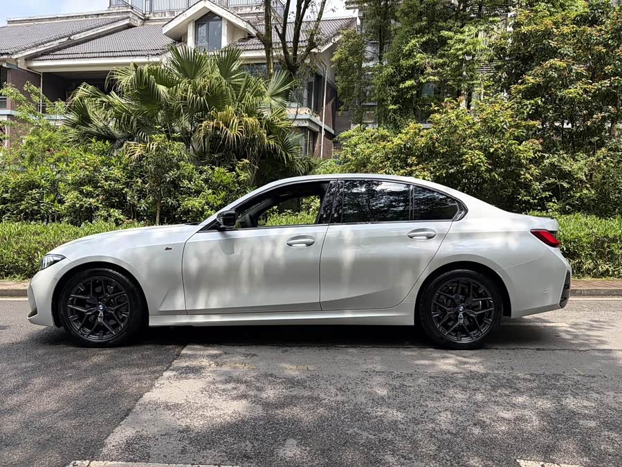 BMW 3 Series 2025