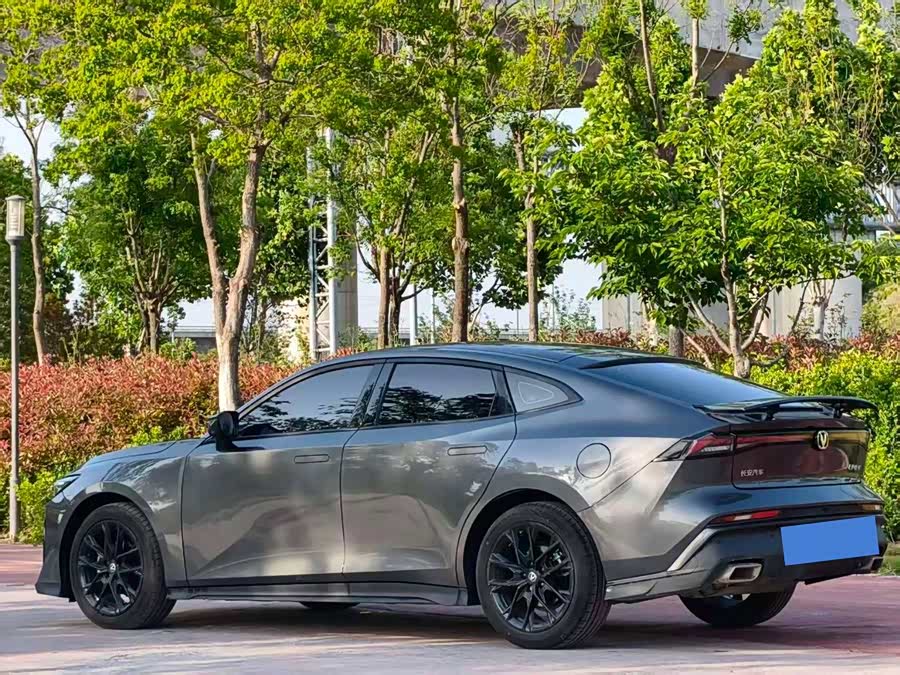 Changan UNI-V 2025