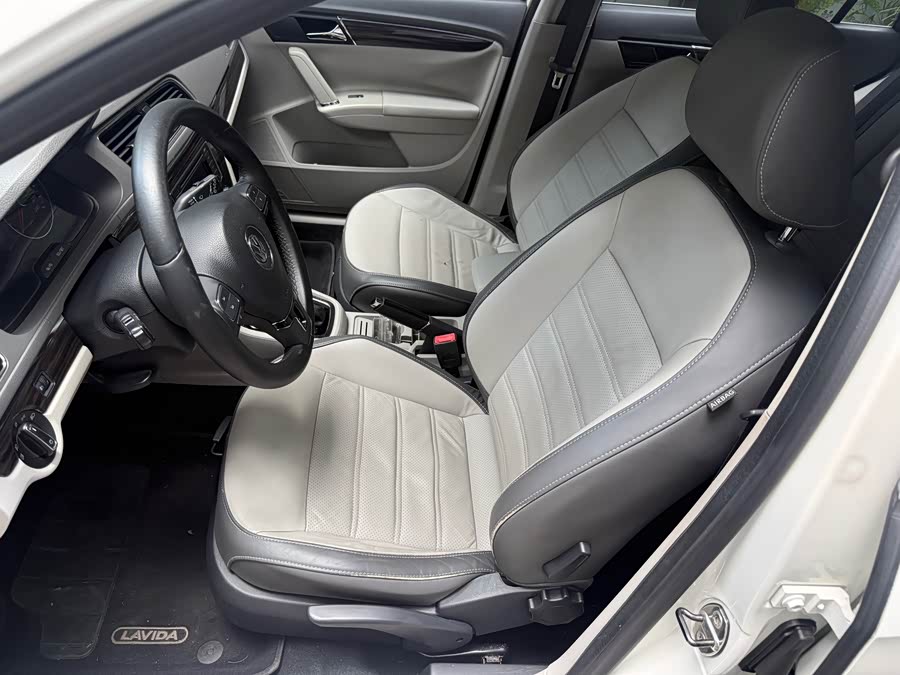 Volkswagen Gran Lavida 2013
