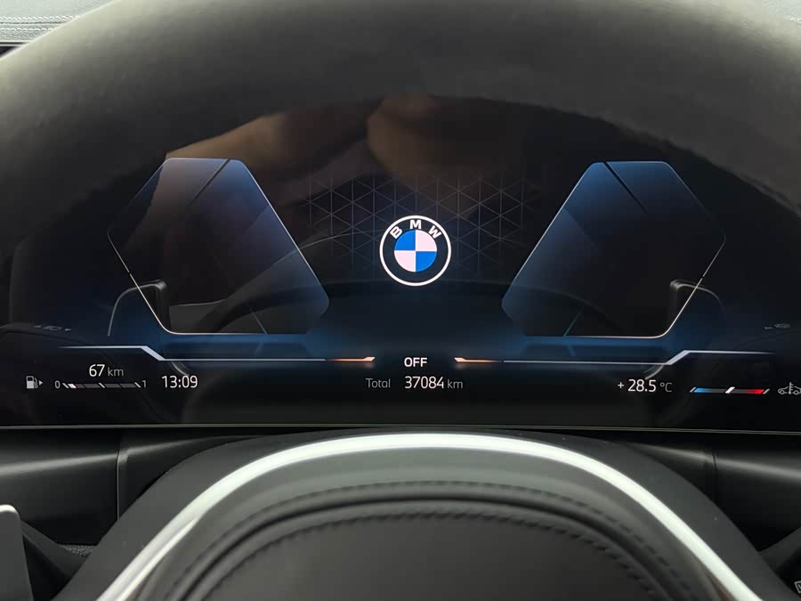 BMW 3 Series 2023 — фото 18