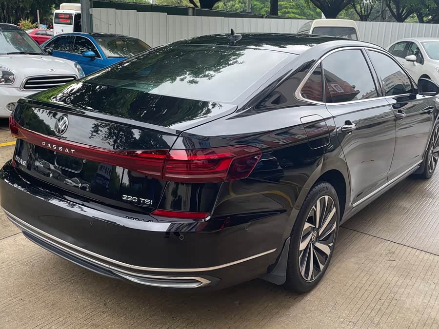 Volkswagen Passat 2022