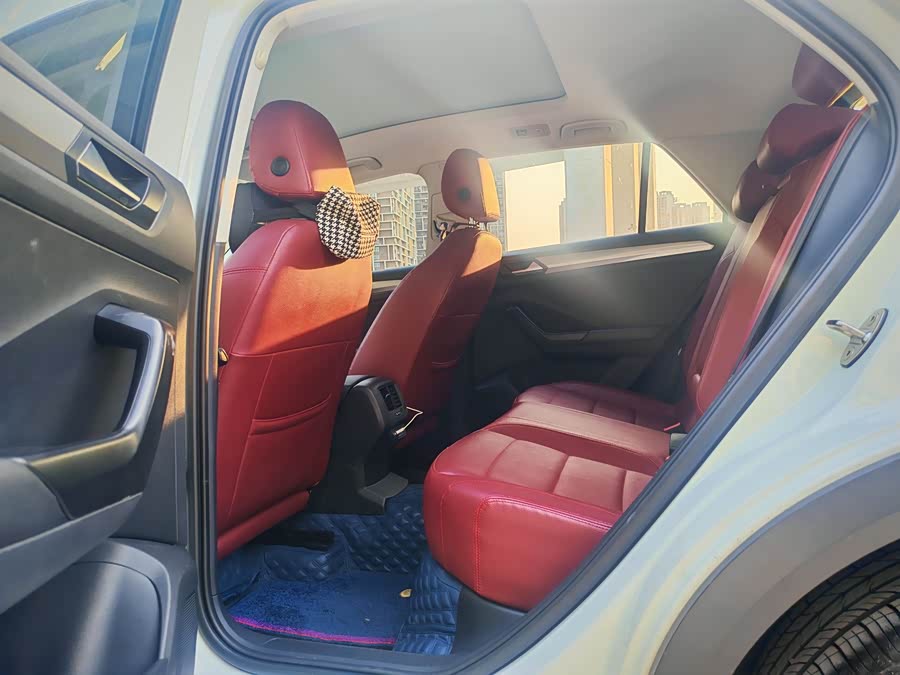 Volkswagen T-Roc 2018