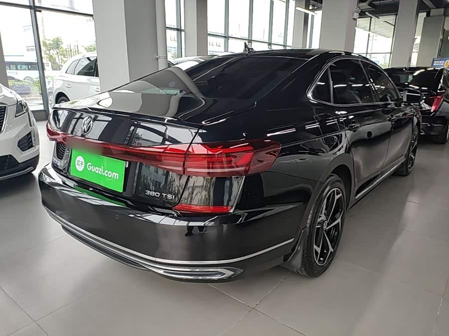 Volkswagen Passat 2025
