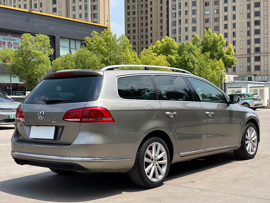 Volkswagen Magotan 2012
