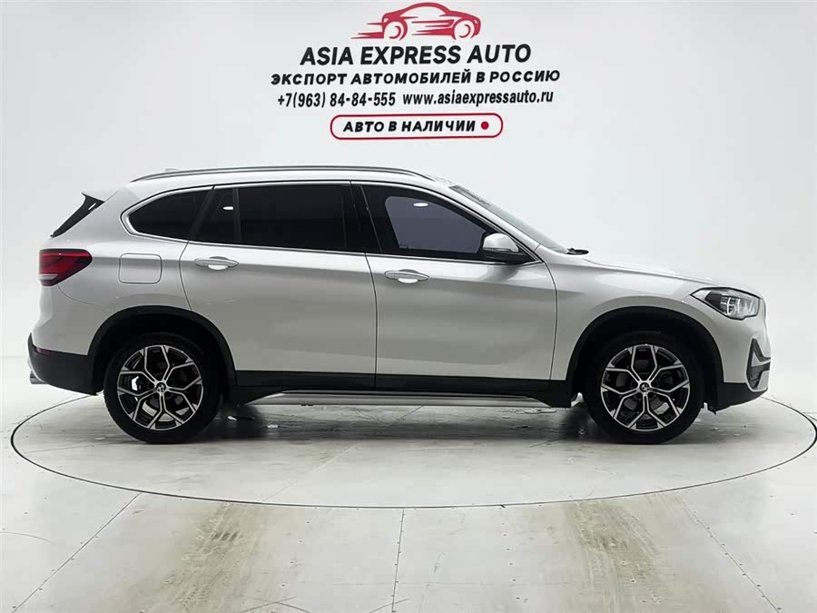 BMW X1 2022 — фото 9