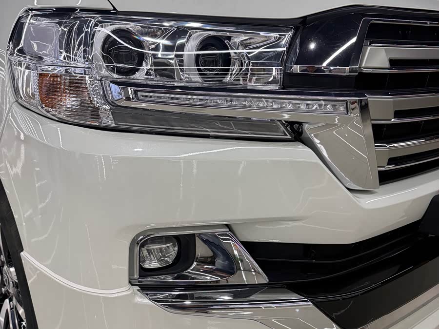 Toyota Land Cruiser 2015 — фото 18
