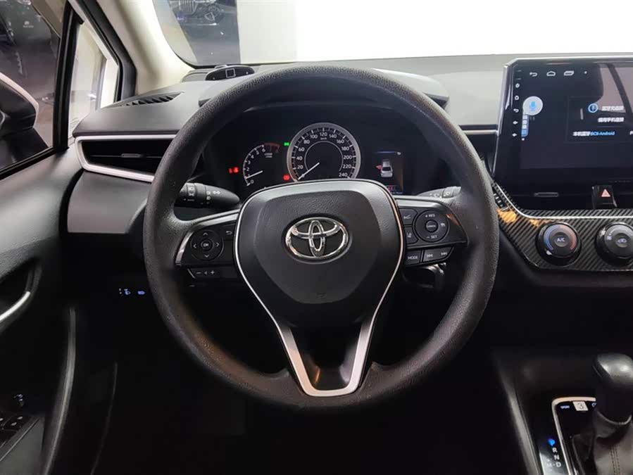 Toyota Corolla 2019 — фото 15