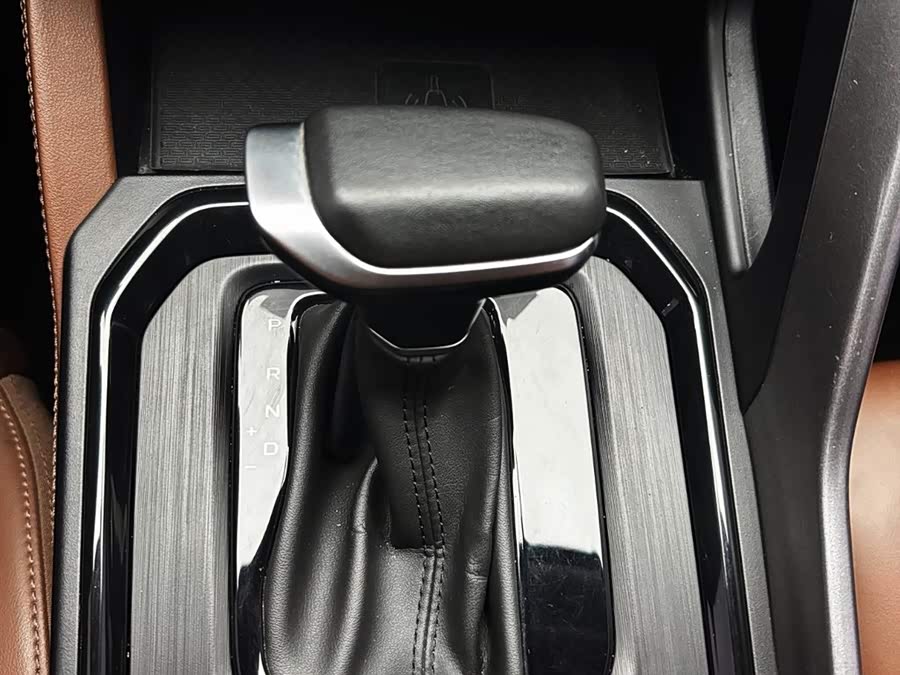 Geely Vision X6 2021 — фото 13