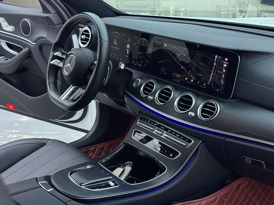 Mercedes-Benz E-Class 2023 — фото 25