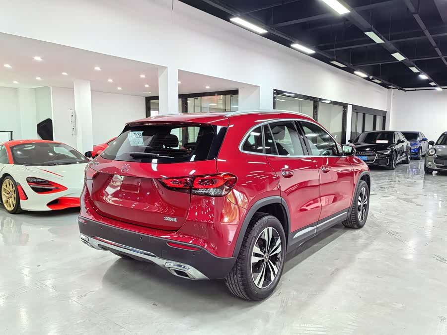 Mercedes-Benz GLA 2020