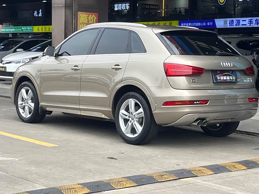 Audi Q3 2016 — фото 10