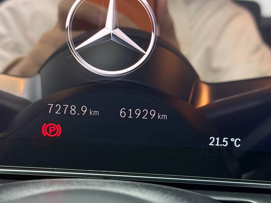 Mercedes-Benz C-Class 2022 — фото 14