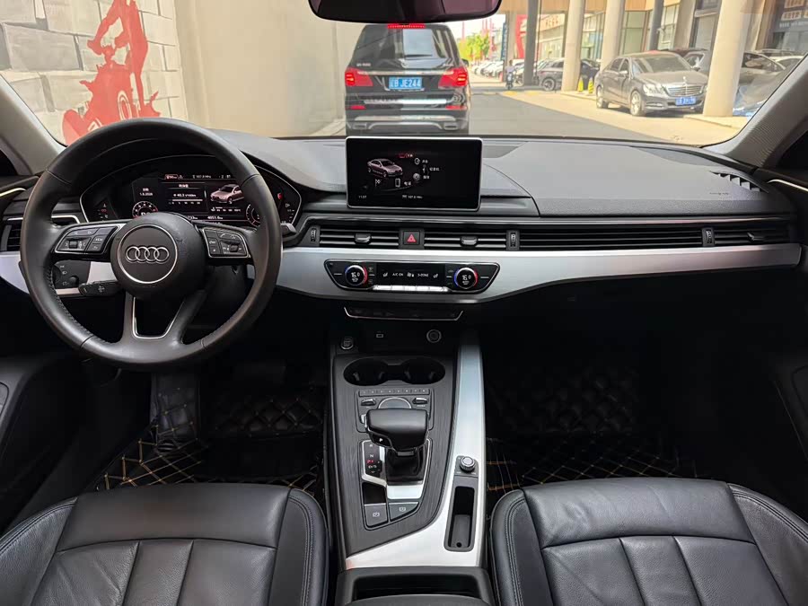 Audi A4L 2018