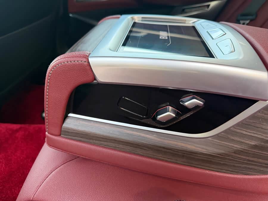 BMW 5 Series 2022 — фото 14