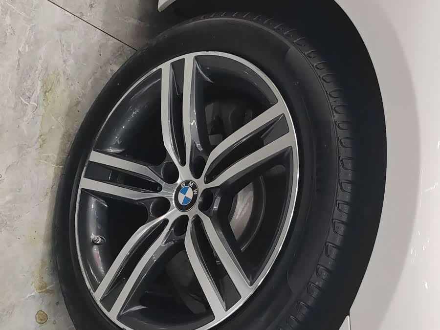 BMW 5 Series 2021 — фото 12