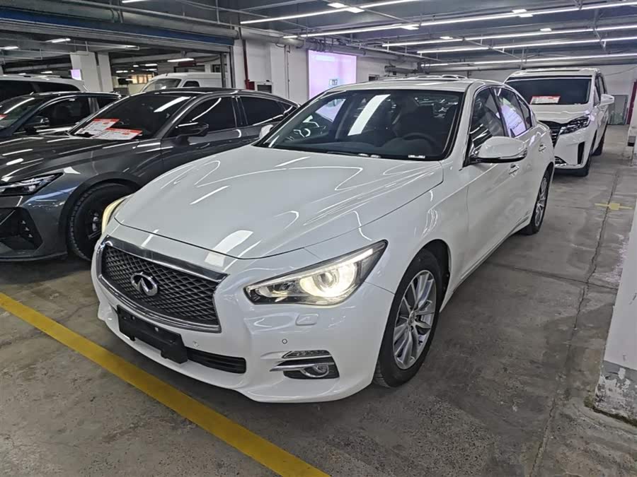 Infiniti Q50L 2016