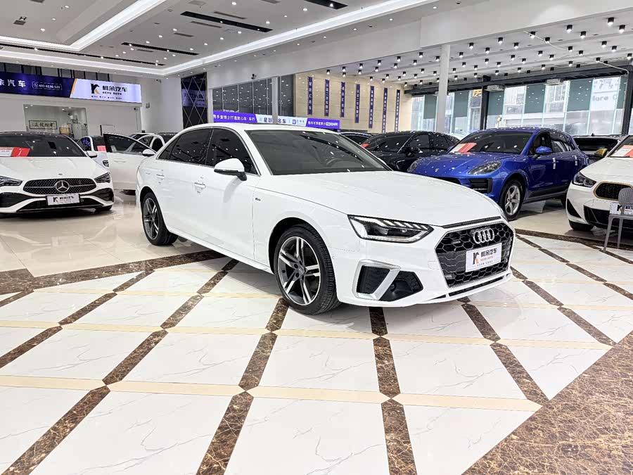 Audi A4L 2020