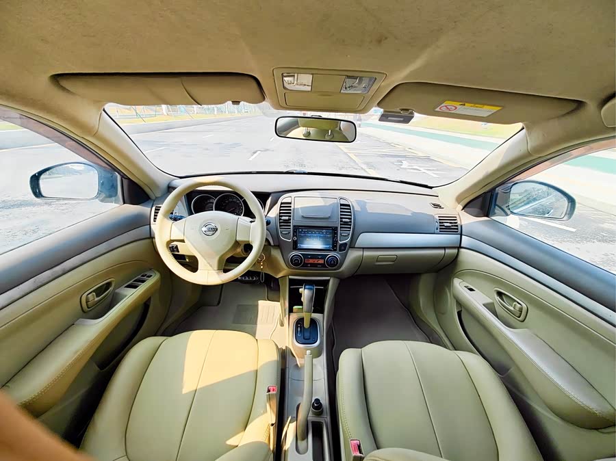 Nissan Sylphy 2012